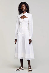 Weißes A-Linie Hochzeitsgastkleid mit langen Ärmeln